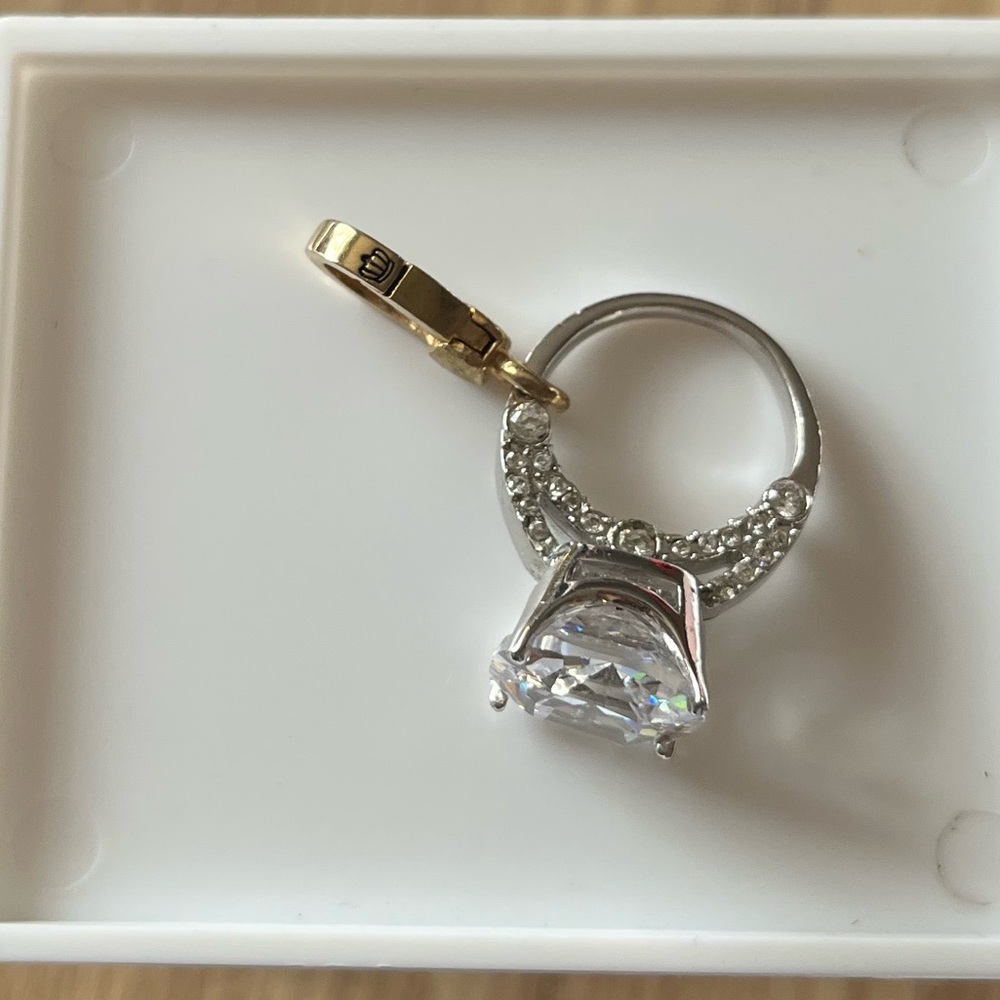 2007/2008 juicy couture diamond engagement ring charm